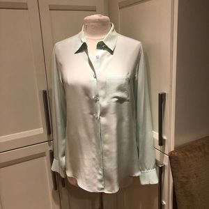 The fable 100% silk shirt in light green M